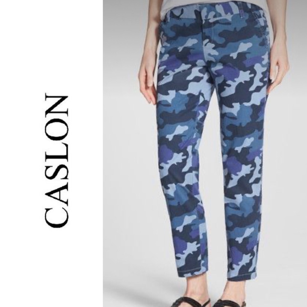 EUC Caslon Camo Crop Chinos in Blue Size 16